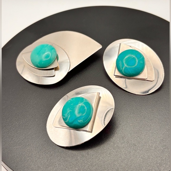 Vintage Mid-Century Modernist Brooch & Earrings Set | Silver Tone & Turquoise - Picture 9 of 14
